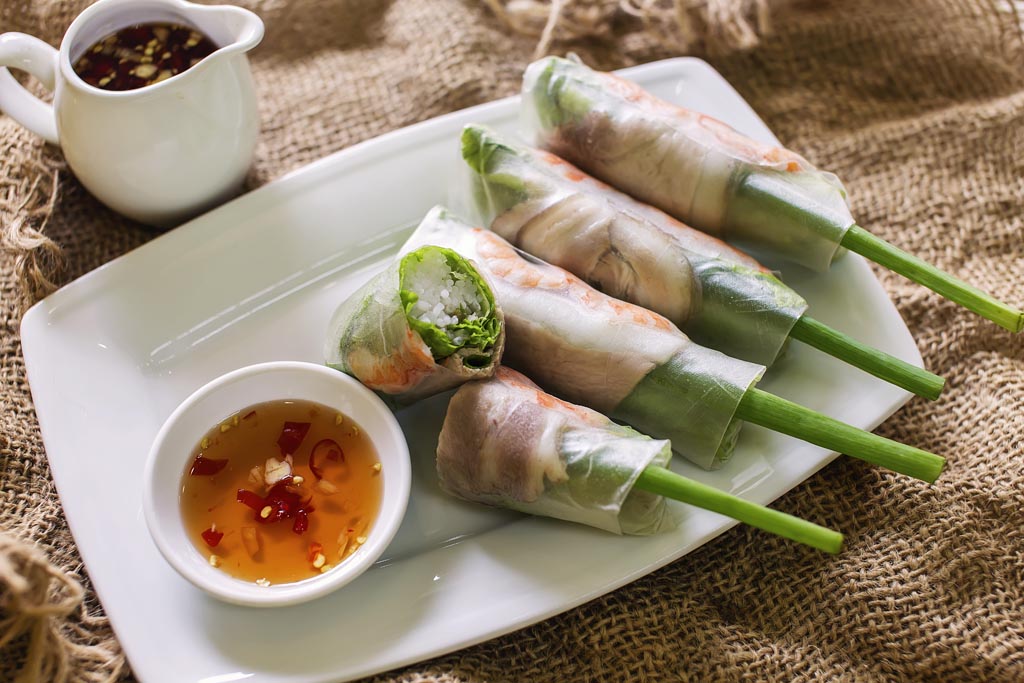 Gỏi cuốn tôm thịt - Hoàng Tín