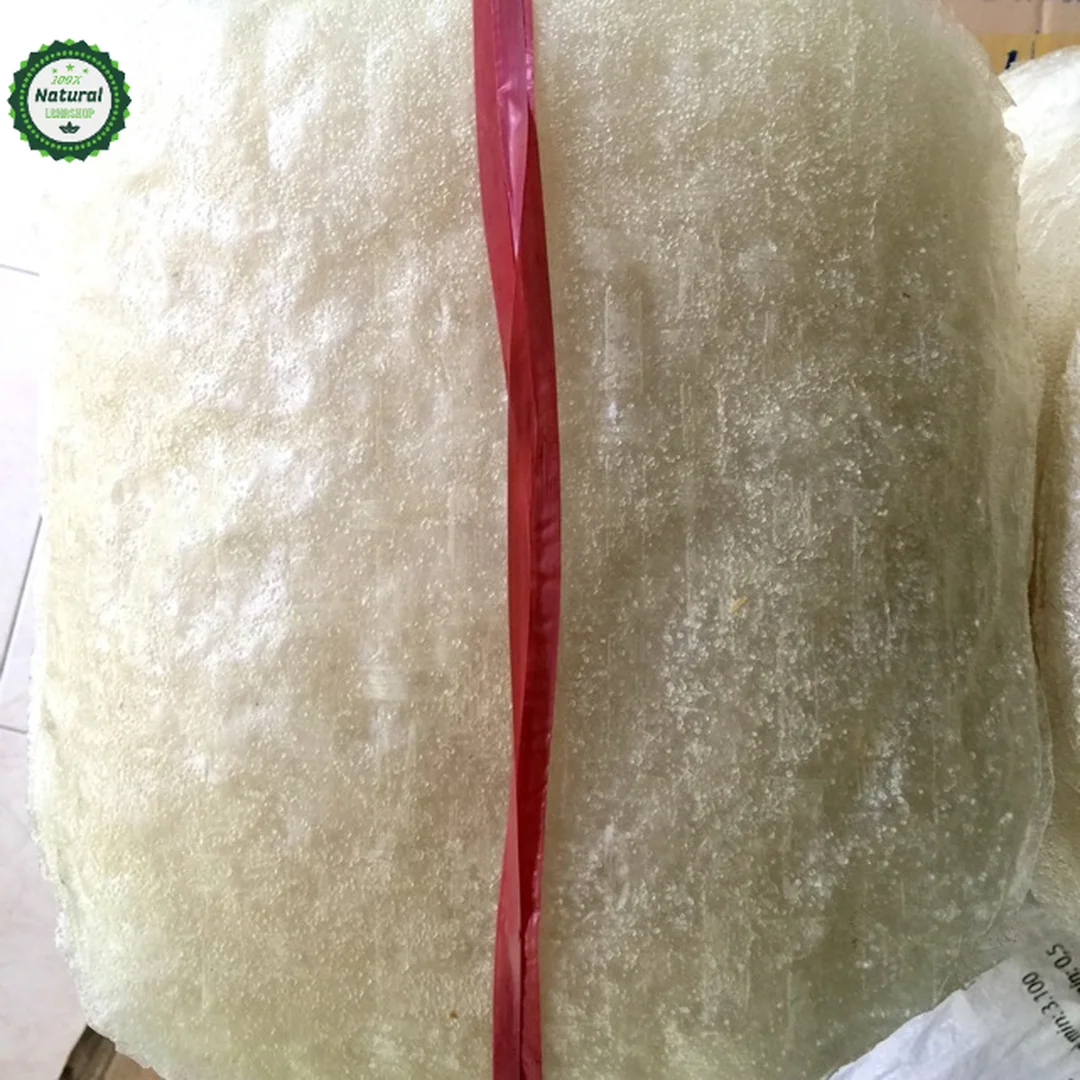 bánh tráng Bình Định mè đen và nước dừa thường gặp khi mua online
