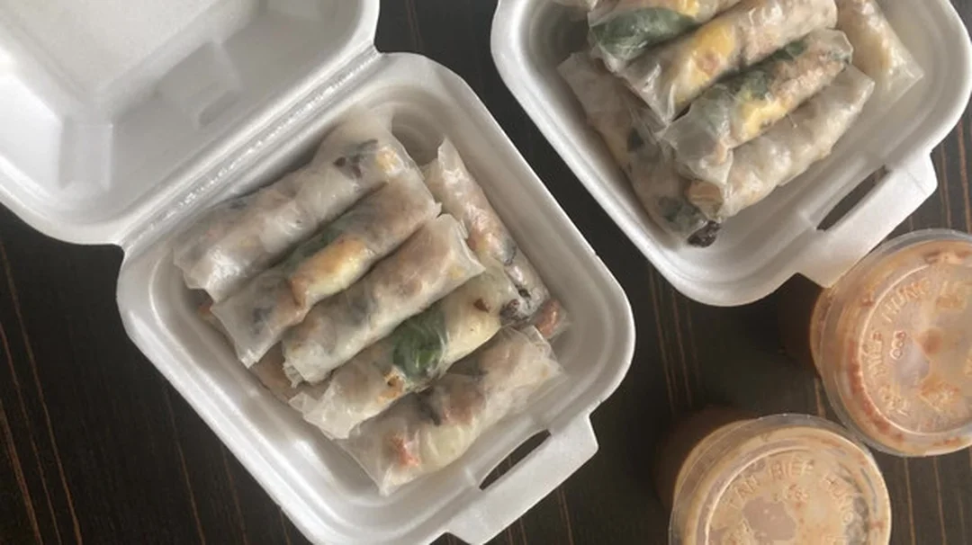 bánh tráng cuốn bà bắc dạng cuộn ăn vặt
