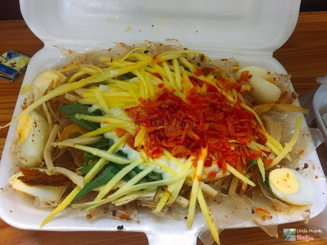 bánh tráng cuốn bà bắc trong phần ăn giao về