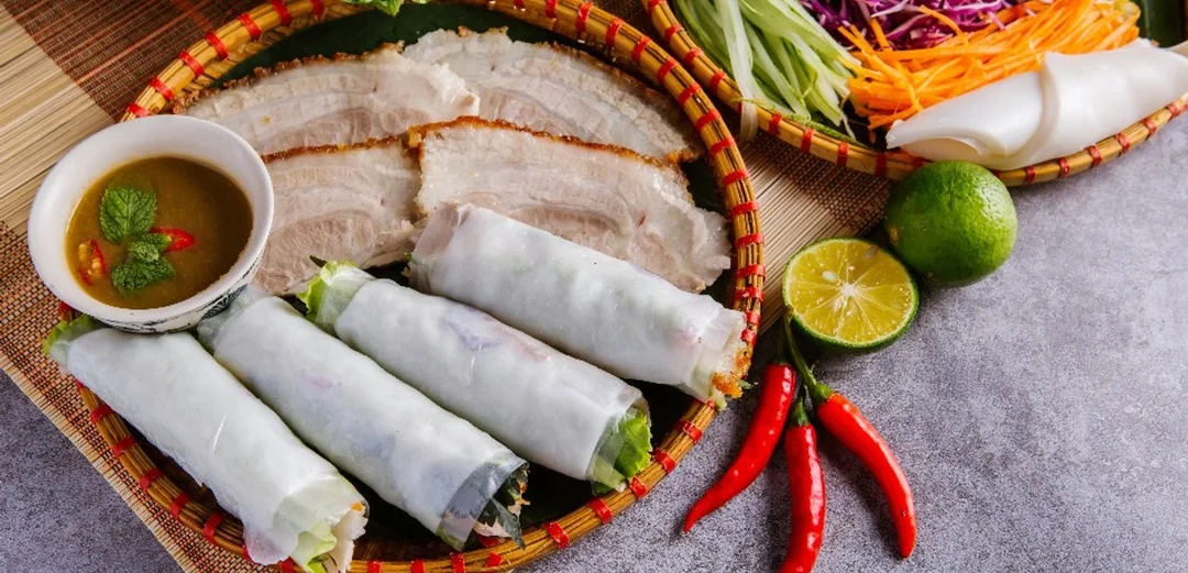 bánh tráng cuốn thịt heo giang mỹ phù hợp đặt tiệc