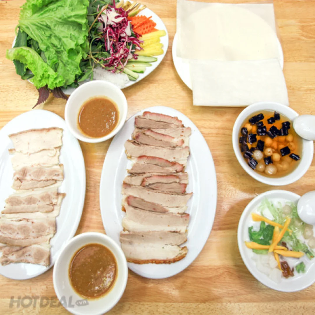 bánh tráng cuốn thịt heo phần ăn tại quán với mắm nêm