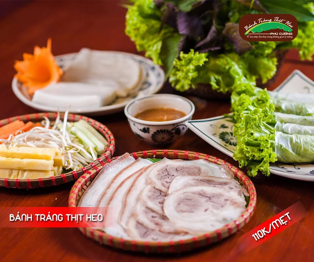 bánh tráng cuốn thịt heo phú cường không gian nhà hàng