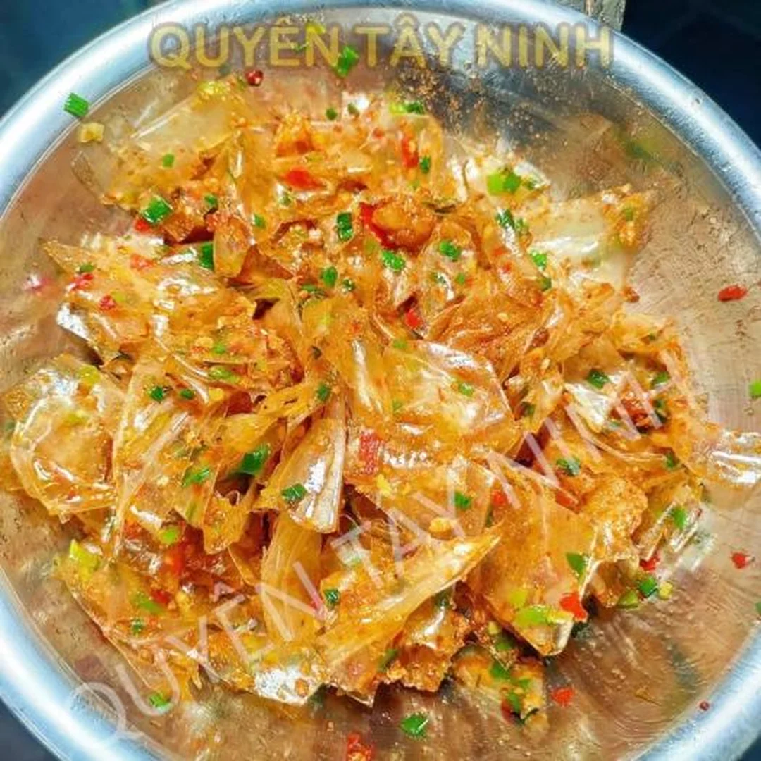 Bánh tráng dẻo mỡ hành cho phần ăn vặt gia đình