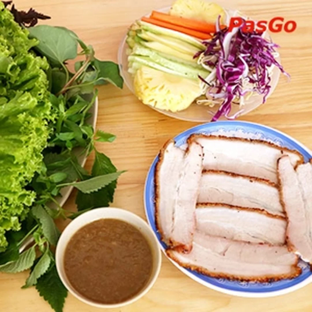 bánh tráng hoàng bèo mẹt thịt heo cuốn rau sống
