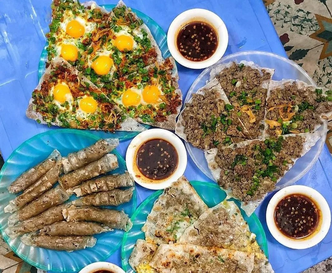 Bánh tráng kẹp Đà Nẵng nướng nóng bánh tráng kẹp đà nẵng nướng nóng với nhân trứng pate