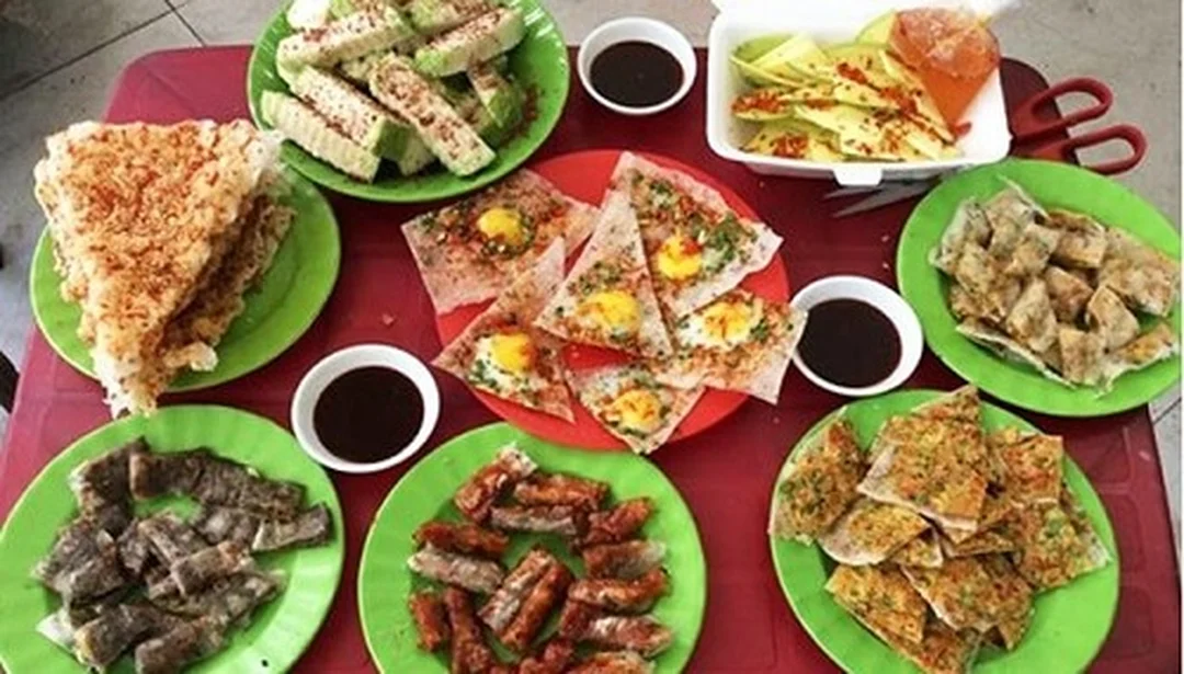 Câu hỏi thường gặp về bánh tráng kẹp Đà Nẵng bánh tráng kẹp đà nẵng trong thực đơn ăn vặt địa phương