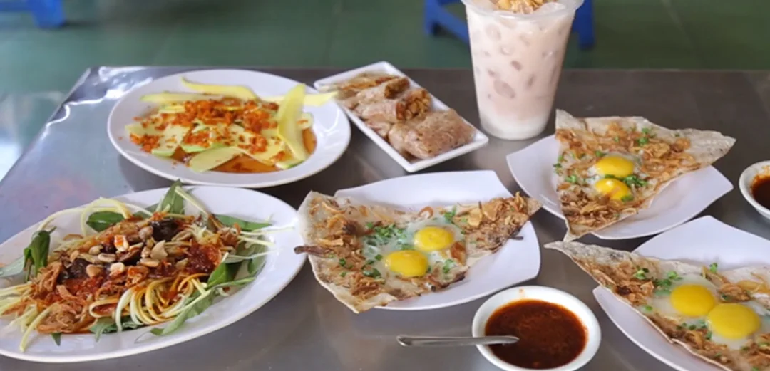 bánh tráng kẹp dì hoa có nhiều loại nhân