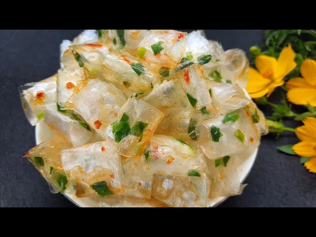 bánh tráng mỡ hành trong video hướng dẫn làm tại nhà