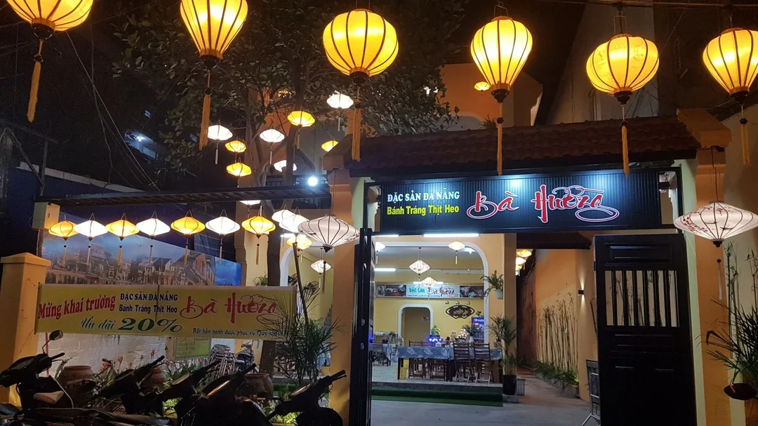 bánh tráng thịt heo bà hường cơ sở Duy Tân