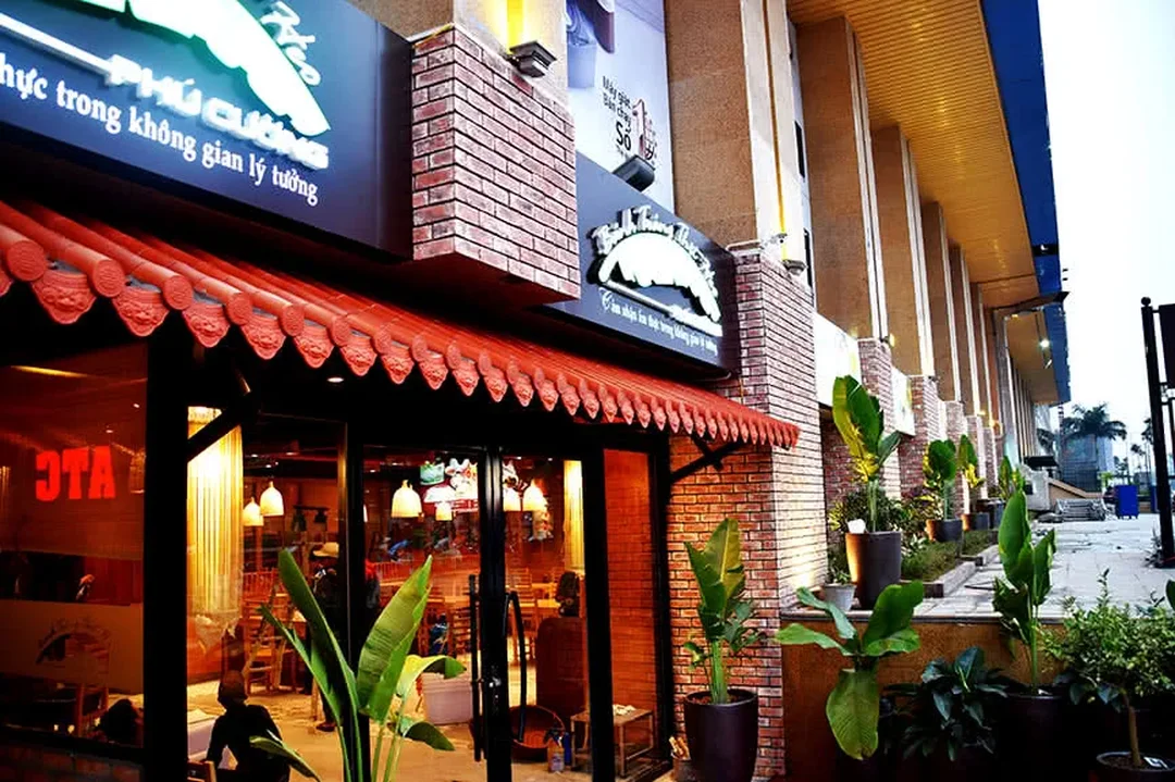 bánh tráng thịt heo phú cường tại không gian Hồ Gươm
