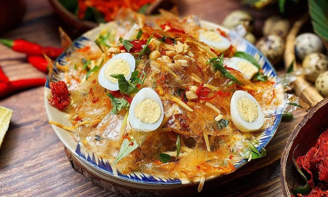 bánh tráng trộn bao nhiêu calo và nguy cơ tăng cân