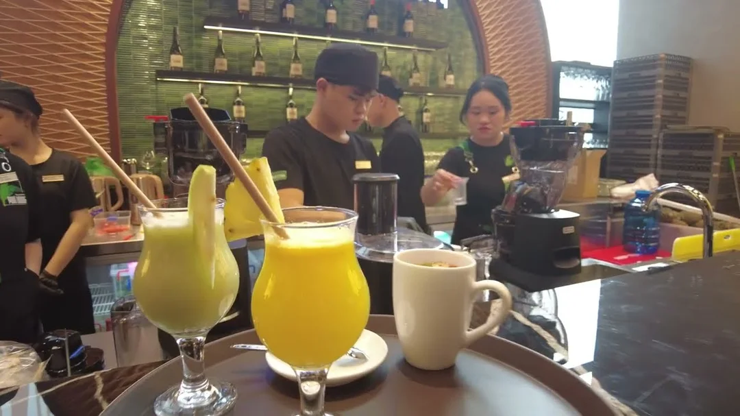 Review không gian Bánh Tráng Phú Cường cơ sở Lê Văn Lương